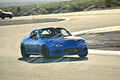 media/Dec-13-2025-Extreme Speed (Sat) [[d129ecb0b9]]/Beginner/Session 3 (Turn 5)/